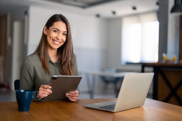 Por que investir em thought leadership no LinkedIn? Pesquisa da Edelman responde